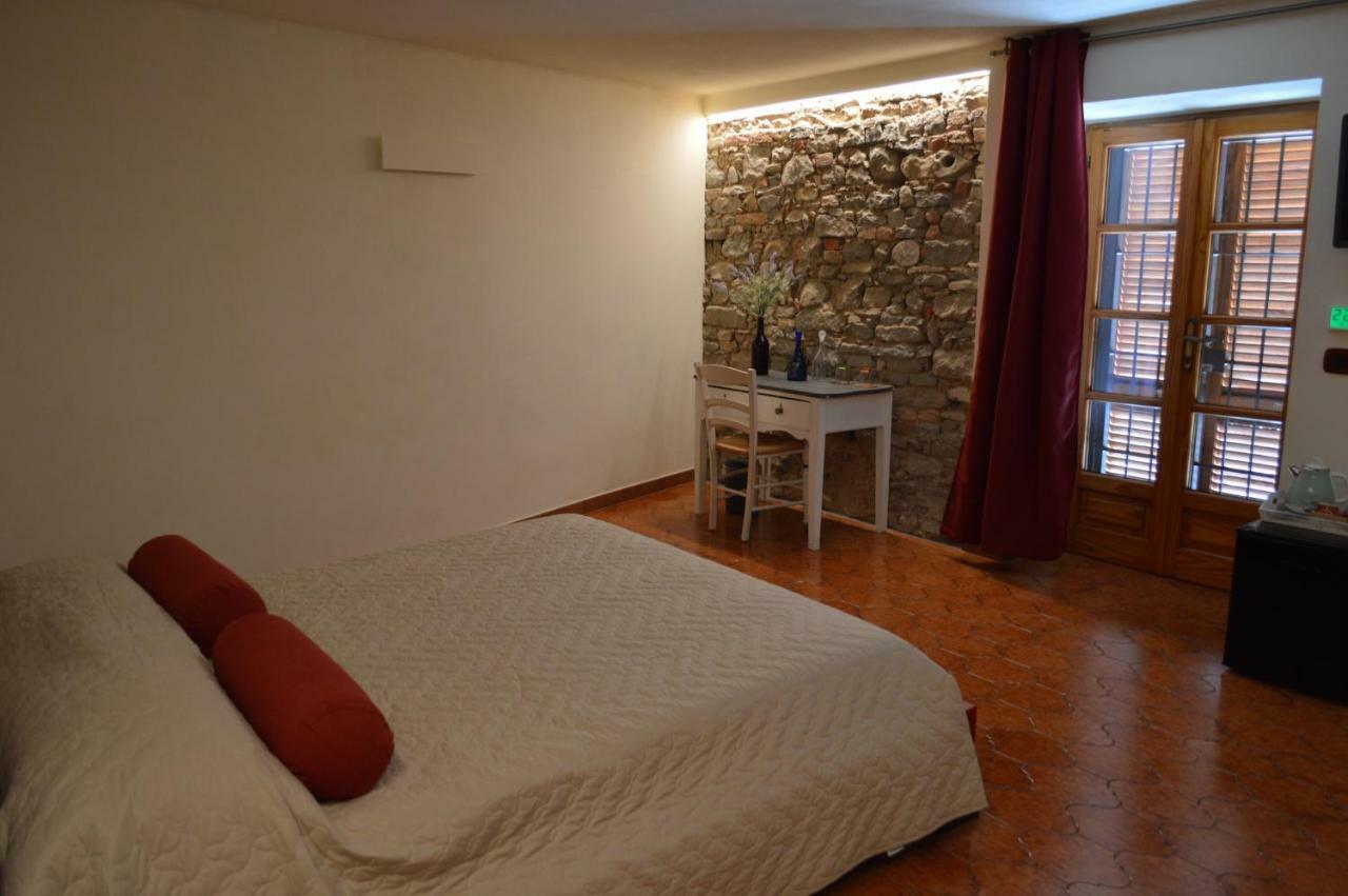 Casa Pulci Hotel Гринцане Кавур Екстериор снимка